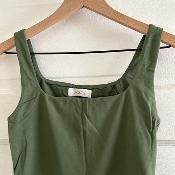 Aritzia Contour Bodysuit - Picture 2 of 11